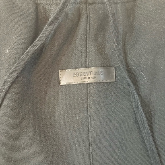 Fear of God Essentials Black Shorts - Large - Picture 4 of 6